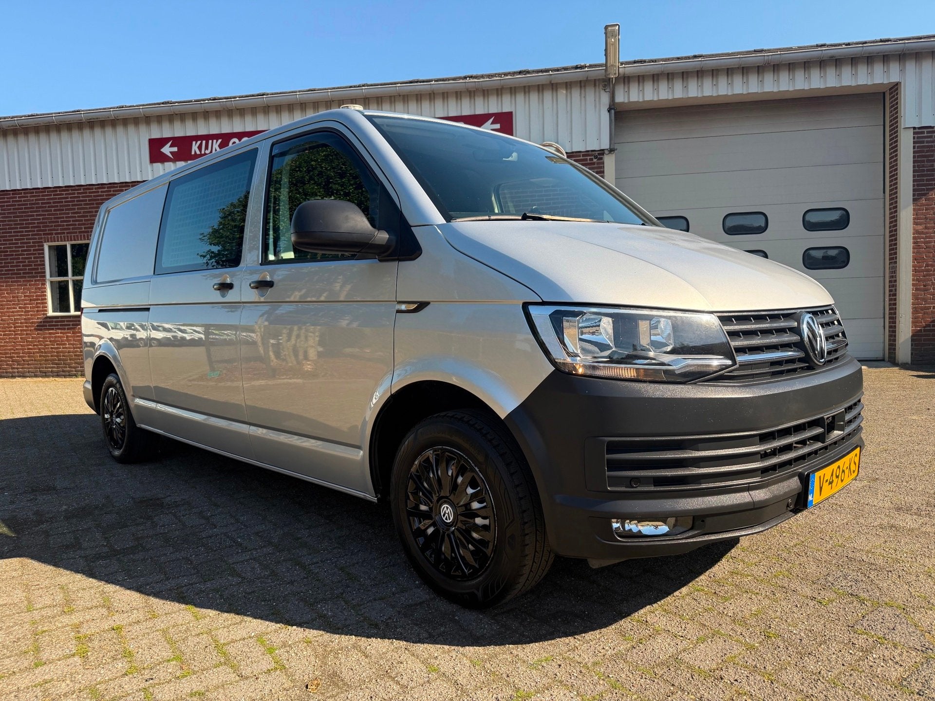 Volkswagen Transporter 2.0 TSI L2H1 Highline Benzine camera, Voorwielaandrijving, Gebruikt, Euro 6, Volkswagen