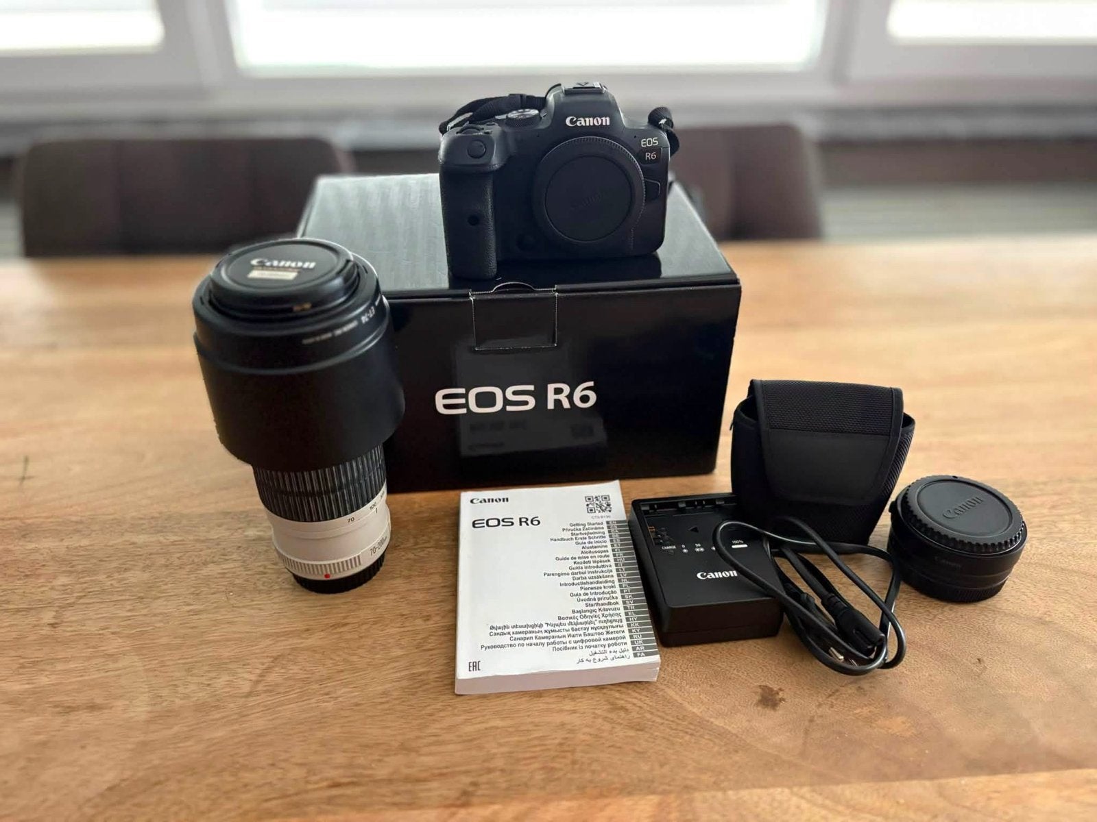 Canon EOS R6 set met EF 70-200mm f/4L USM lens, Audio, Tv en Foto, Fotocamera's Digitaal, Gebruikt, Canon, Oplader, Beeldstabilisatie