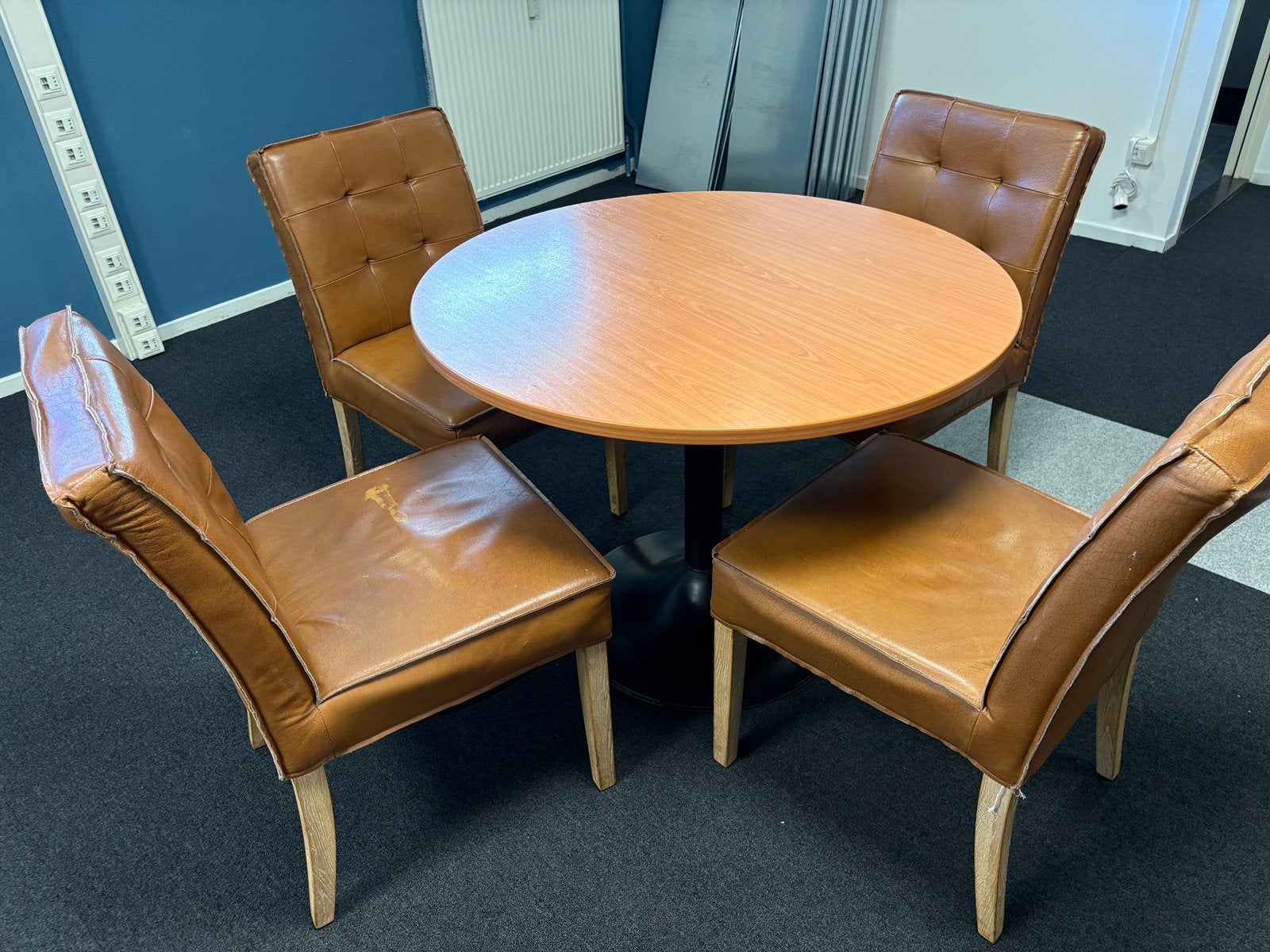 Zware ronde eet tafel (KLEINE PRIJS) met gratis stoelen, Gebruikt, Rond, 50 tot 100 cm, 150 tot 200 cm