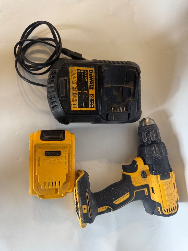 Dewalt, Ophalen, Gebruikt, 400 tot 600 watt, Boormachine
