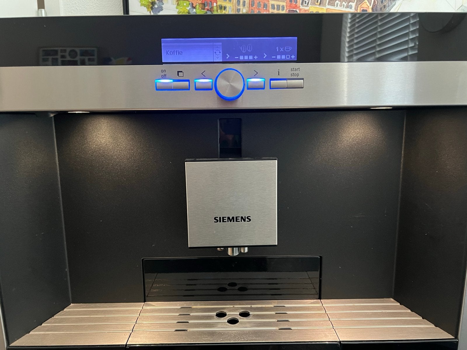 Siemens Inbouw Koffiemachine - TK76K572/05 licht defect, Witgoed en Apparatuur, Ophalen, Afneembaar waterreservoir, Gebruikt, 10 kopjes of meer