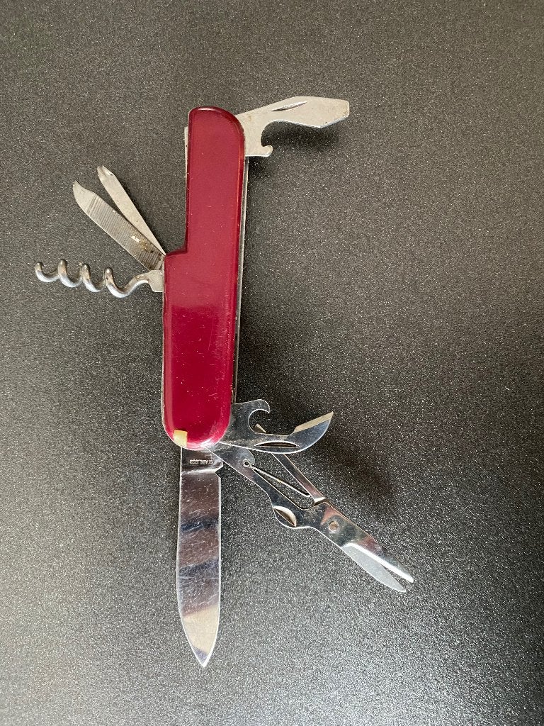 Rood Zakmes met meerdere functies, Ophalen of Verzenden
