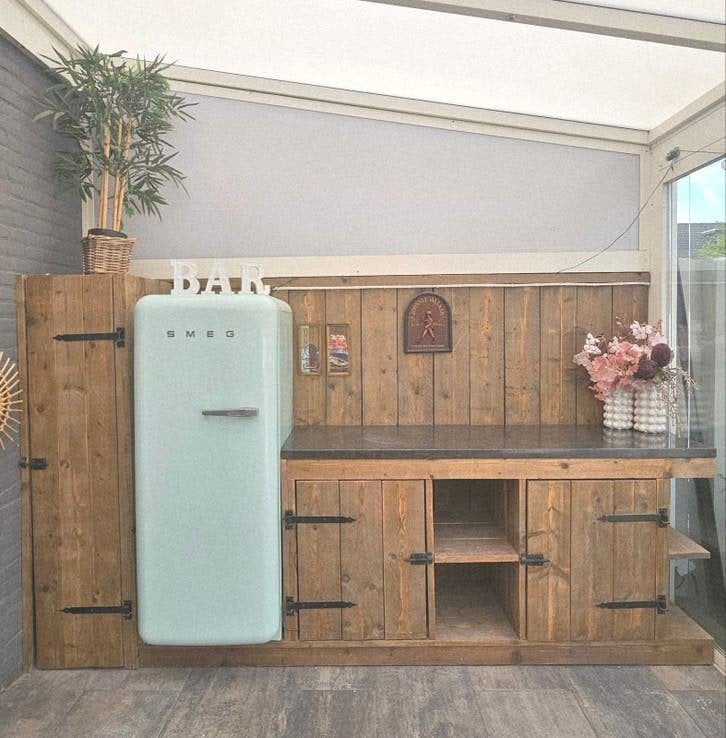 Buitenkeuken met mintgroene Smeg koelkast, Tuin en Terras, Ophalen, Zo goed als nieuw