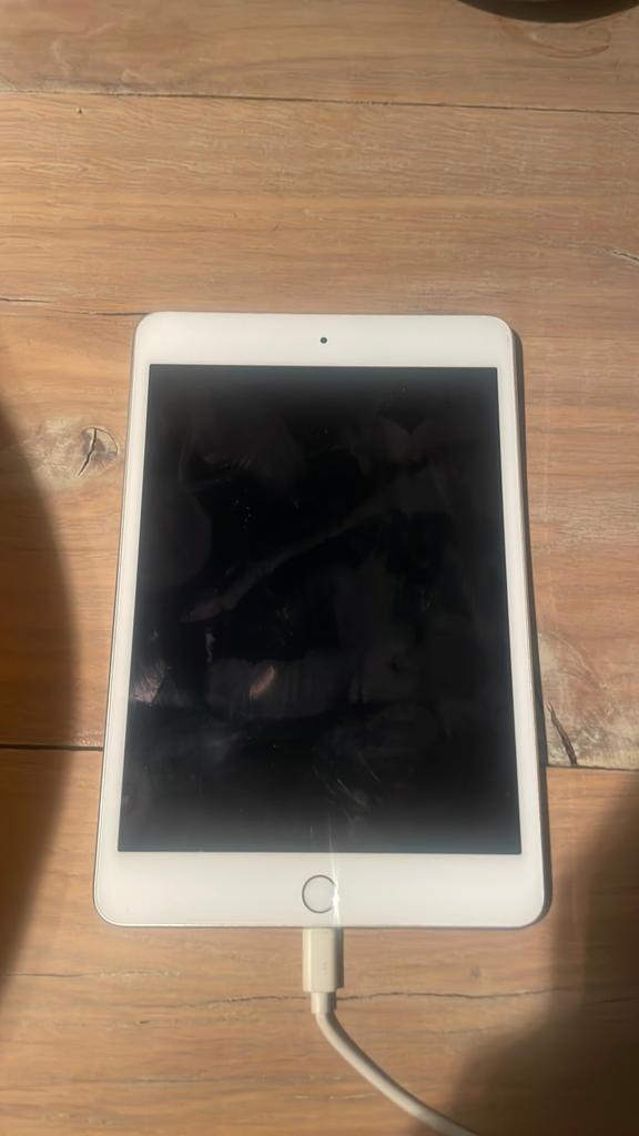 Ipad 4 mini zo goed als nieuw, Ophalen of Verzenden, Zo goed als nieuw