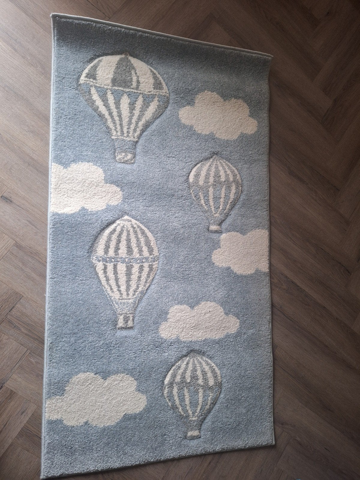 Blauw vloerkleed 150x80cm met luchtballonnen kinderkamer, Blauw, Ophalen of Verzenden, Nieuw
