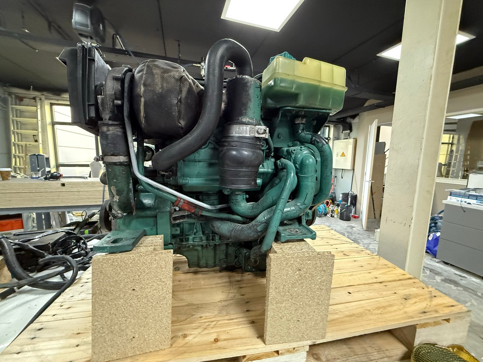Volvo Penta D3-160pk dieselmotor (waterslag) - Revisie/Onde, Watersport en Boten, Ophalen of Verzenden, Gebruikt, Motor en Techniek
