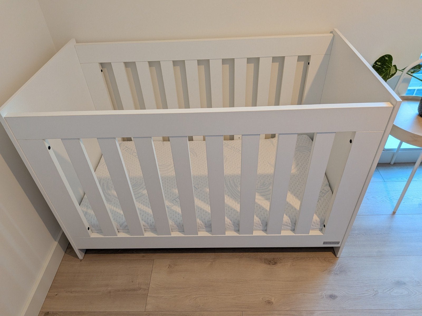 Interbaby Ledikant met Tencel Matras - Wit, Kinderen en Baby's, Ophalen, Zo goed als nieuw, Ledikant