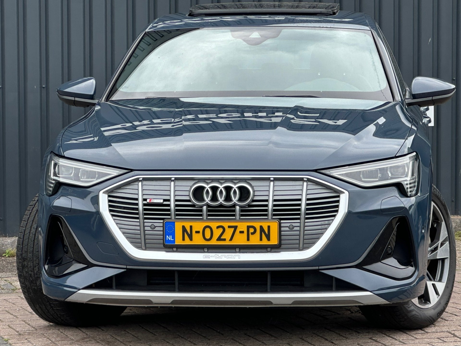 Audi E-tron Sportback 50 quattro S edition 71 kWh|Luchtverin, Automaat, 71 kWh, Blauw, Leder en Stof