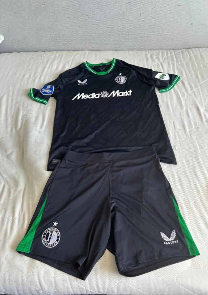 Feyenoord uit tenue, Maat XL, Ophalen of Verzenden, Zo goed als nieuw, Set