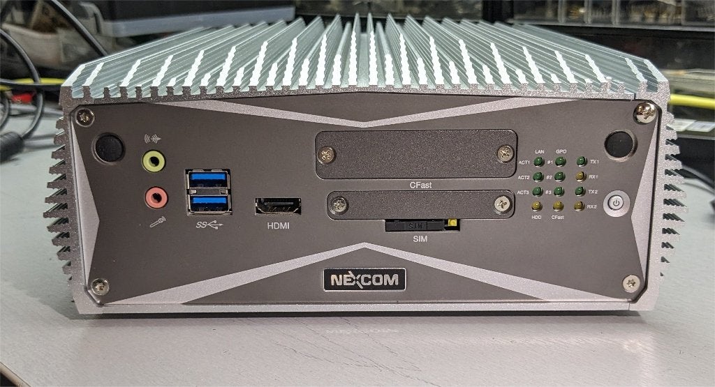 NISE3700E fanless computer, 256 GB, 2 tot 3 Ghz, 8 GB, Nieuw