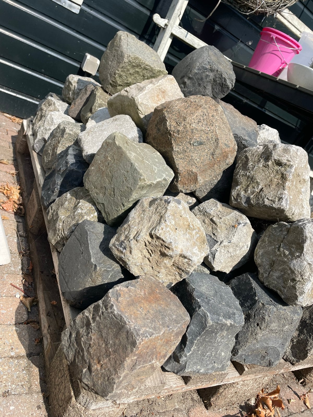 Diverse natuurstenen rotsen en keien voor tuin of decoratie, Ophalen, Overige materialen, Gebruikt, Kei