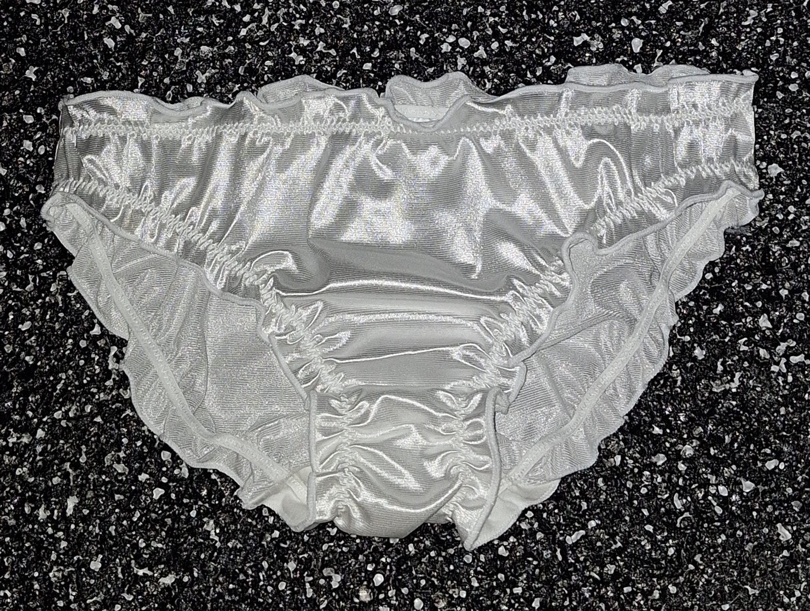 Sexy kleine frivole satijnen slipje maat S (36), Verzenden, Zwart, Slip