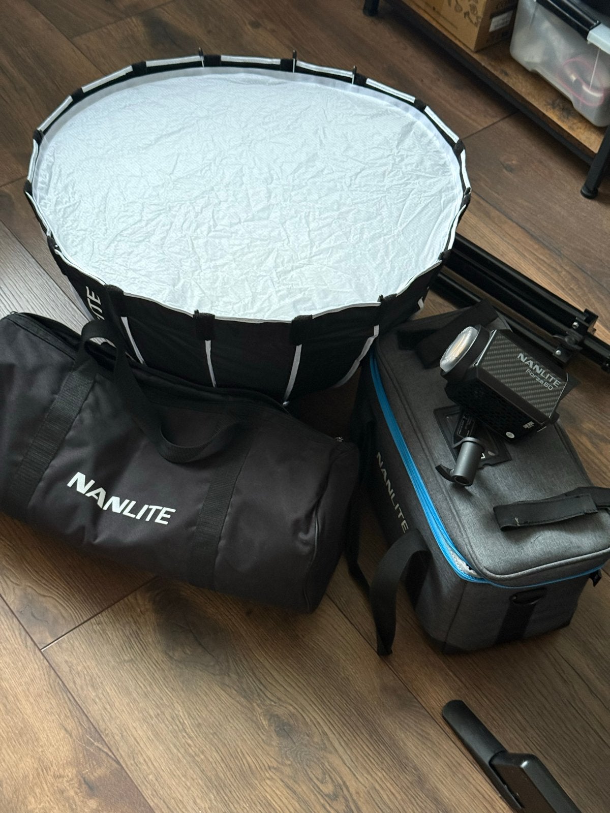 Nanlite Forza 60 set: spot, softbox en Bresser statief, Overige merken, Belichting, Ophalen of Verzenden, Zo goed als nieuw