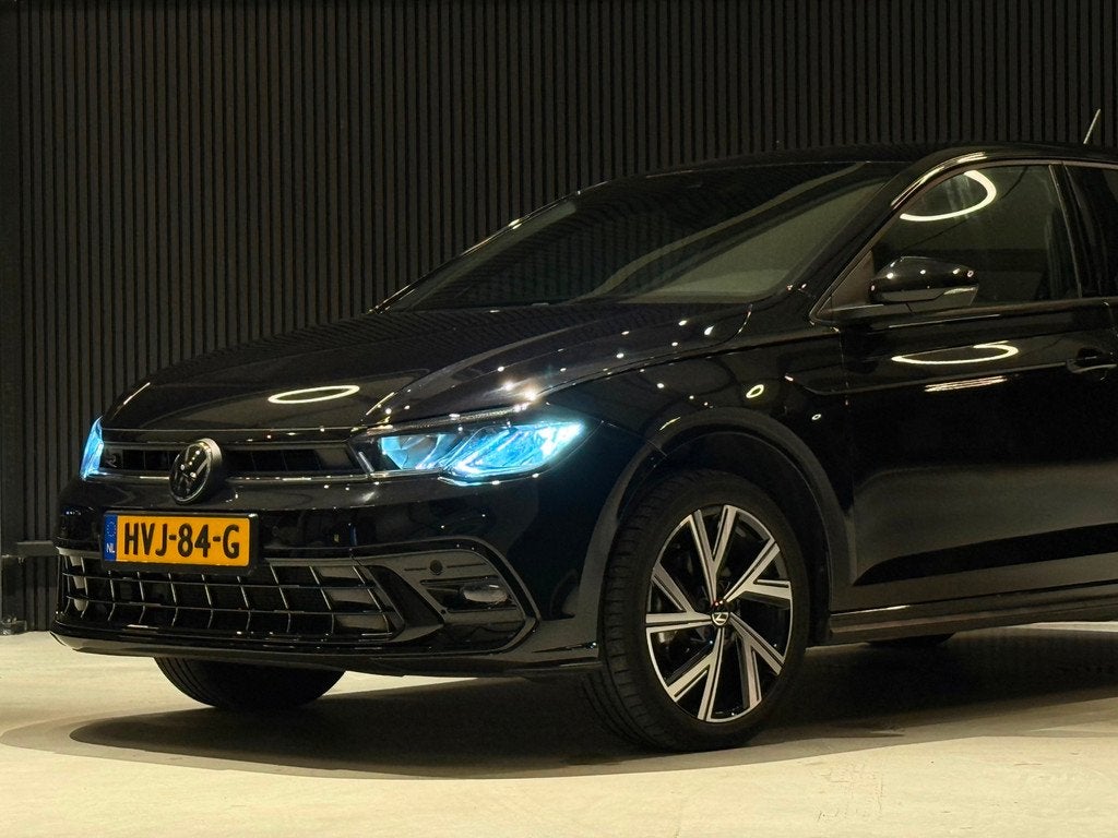 Volkswagen POLO 1.0 TSI R-Line |Virtual|Camera|ACC|Carplay|S, Gebruikt, Euro 6, Zwart, Bedrijf