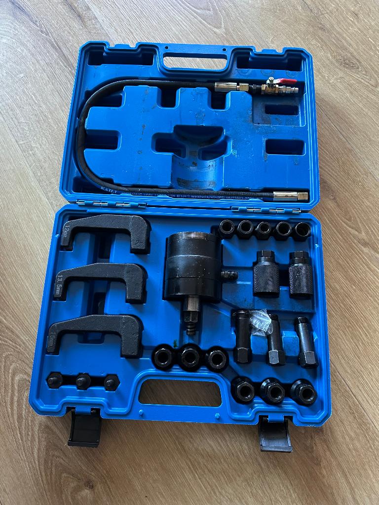 pneumatische Diesel injector trekkerset, Auto diversen, Autogereedschap, Ophalen of Verzenden, Zo goed als nieuw