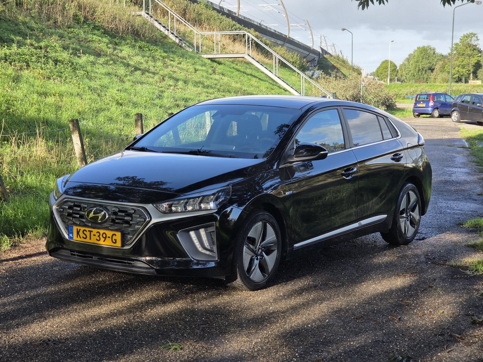 Hyundai IONIQ 1.6 GDI Blue HEV 141 pk Automaat Navi/led 2020, Auto's, 28 km/l, Zwart, IONIQ, 104 pk