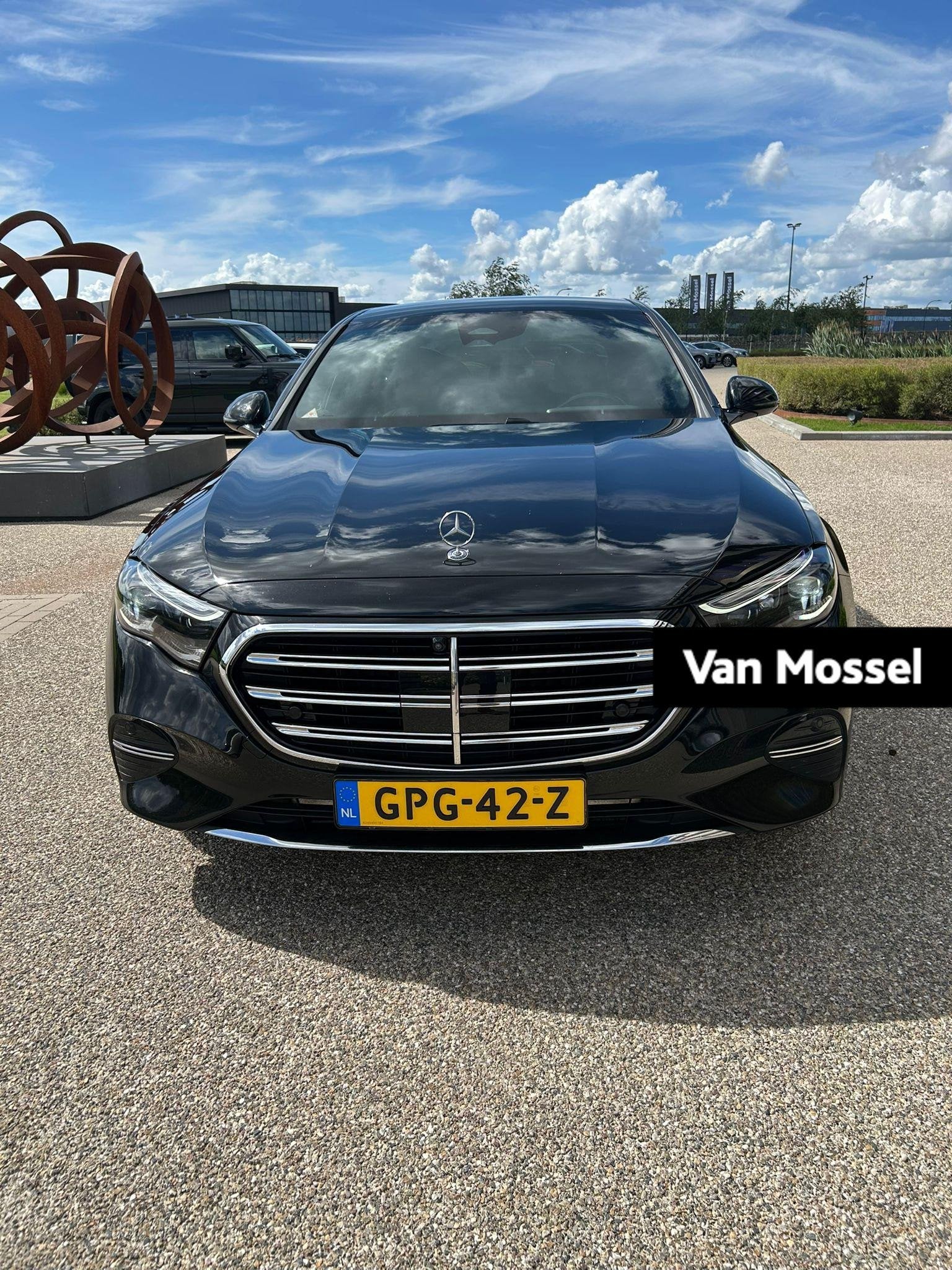 Mercedes-Benz E-klasse 400 e 4MATIC Exclusive Line, Auto's, Mercedes-Benz, Automaat, 12 maanden, Automatische klimaatregeling