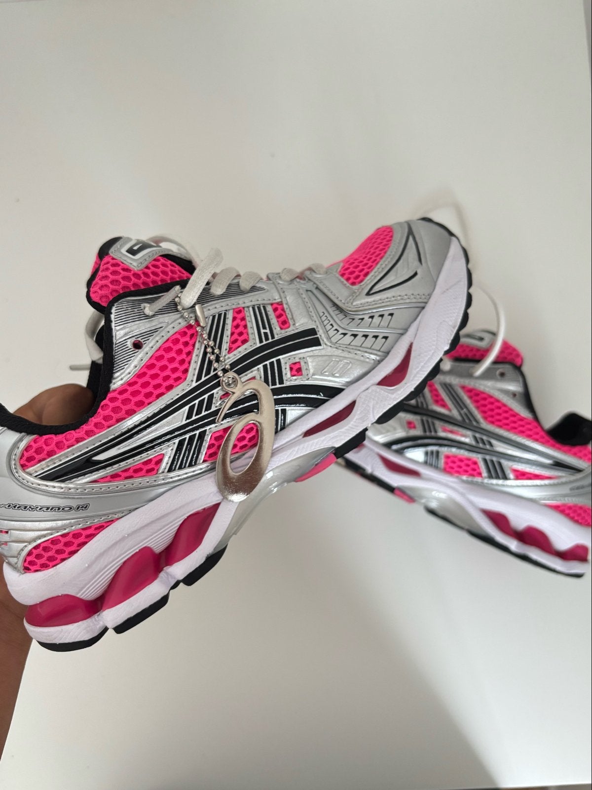 ASICS GEL-Kayano 14 hardloopschoenen - Roze/Zilver, Ophalen of Verzenden, Zo goed als nieuw, Roze, Sportschoenen