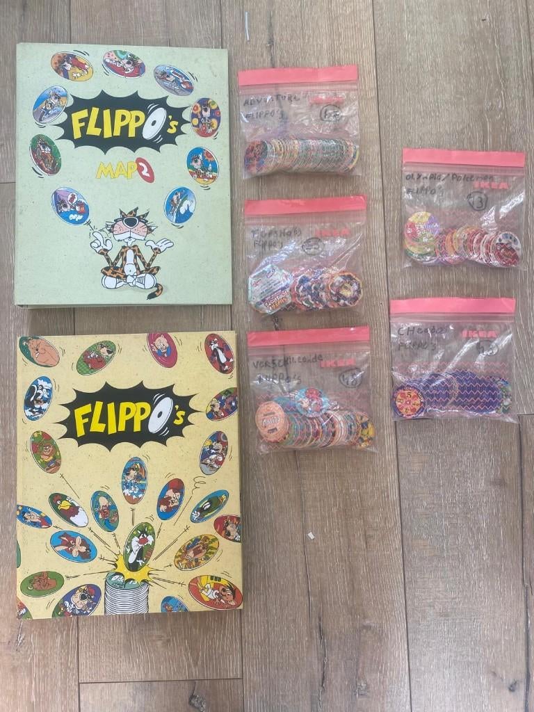 2 flippo's mappen met losse flippo's, Ophalen, Cheetos 24 Game, Losse flippo's