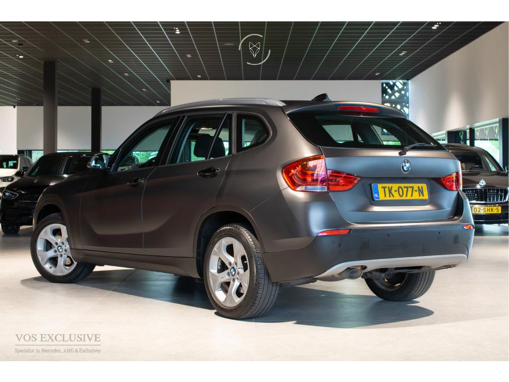 BMW X1 sDrive18d High Executive 1ste eigenaar|Volledige hist, Auto's, Euro 5, Diesel, 1470 kg, 168 €/maand