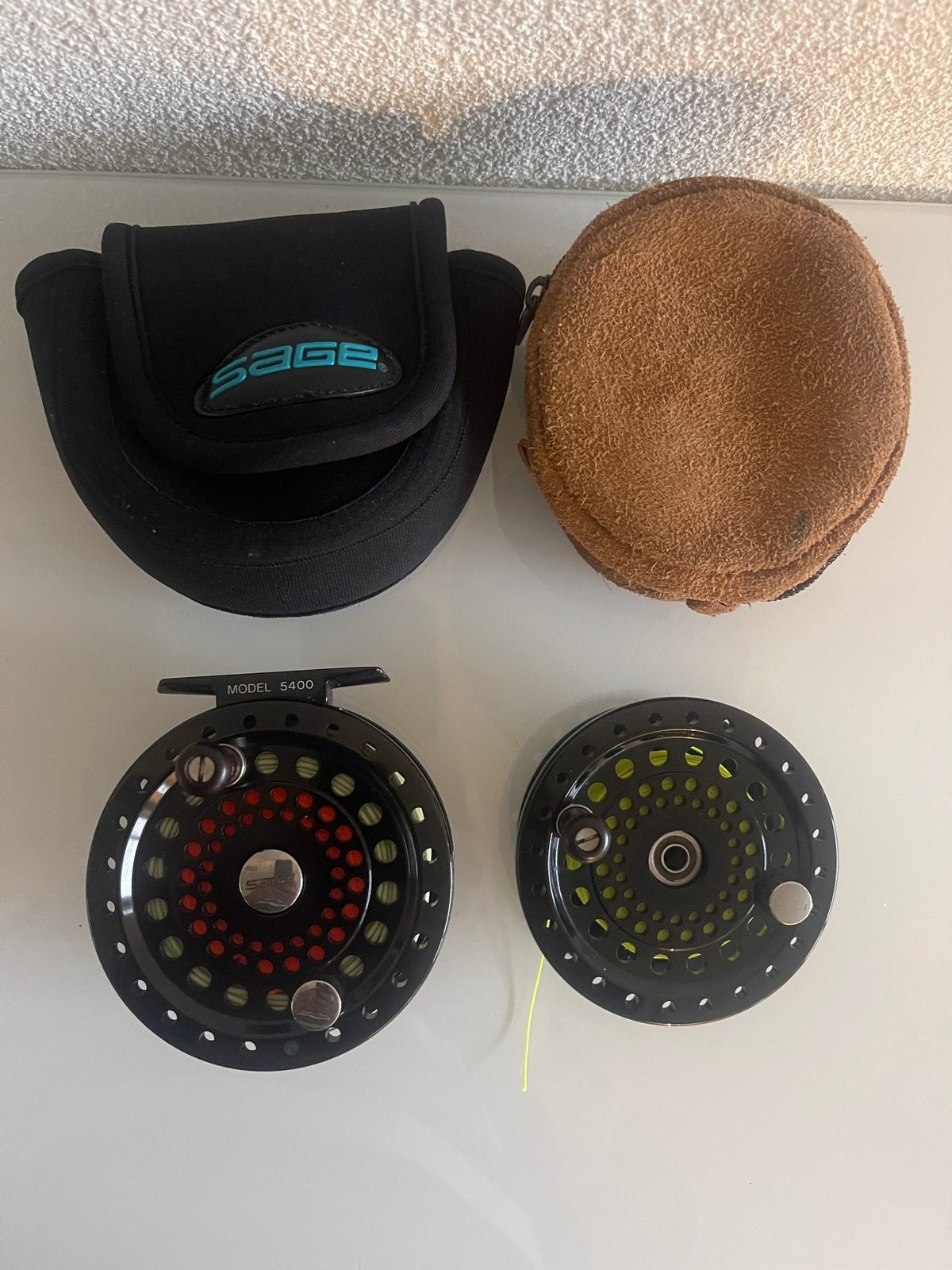 Sage 5400 reel met reservespoel, Watersport en Boten, Ophalen of Verzenden, Zo goed als nieuw, Molen