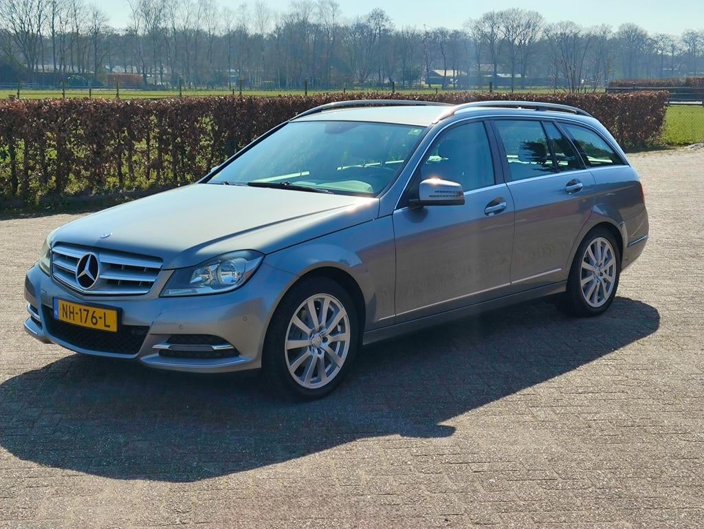 Mercedes-Benz C-Klasse C200cdi BE Estate 2013 Grijs, Auto's, Mercedes-Benz, Euro 5, 1800 kg, Zwart, 4 cilinders