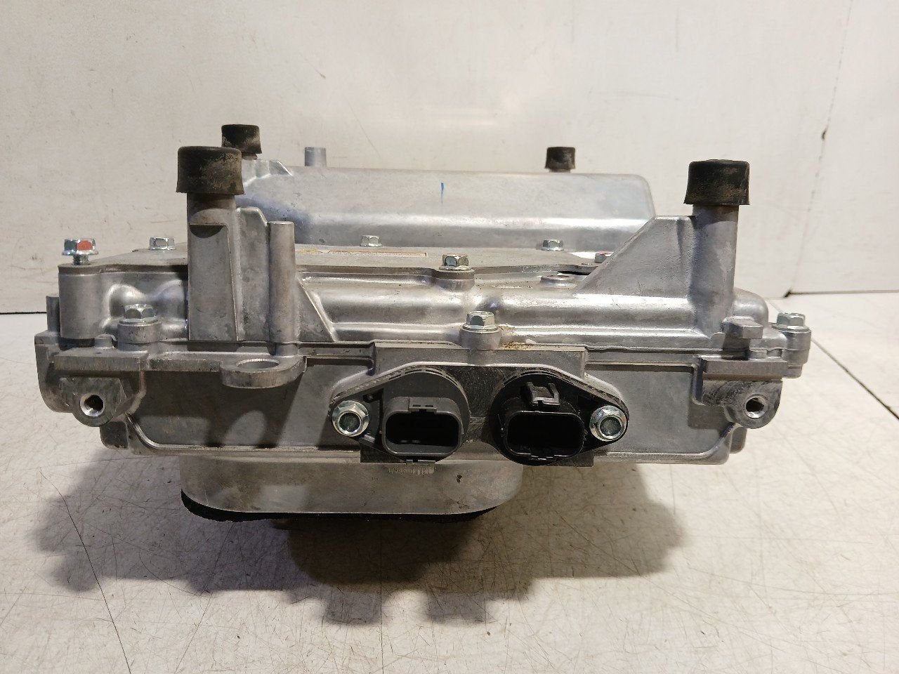 Converter Mitsubishi Outlander, Onderdelen@venauto.nl, Van der Ven Autorecycling B.V., Gebruikt, Ettenseweg 76, 4706 PB Roosendaal, The Netherlands