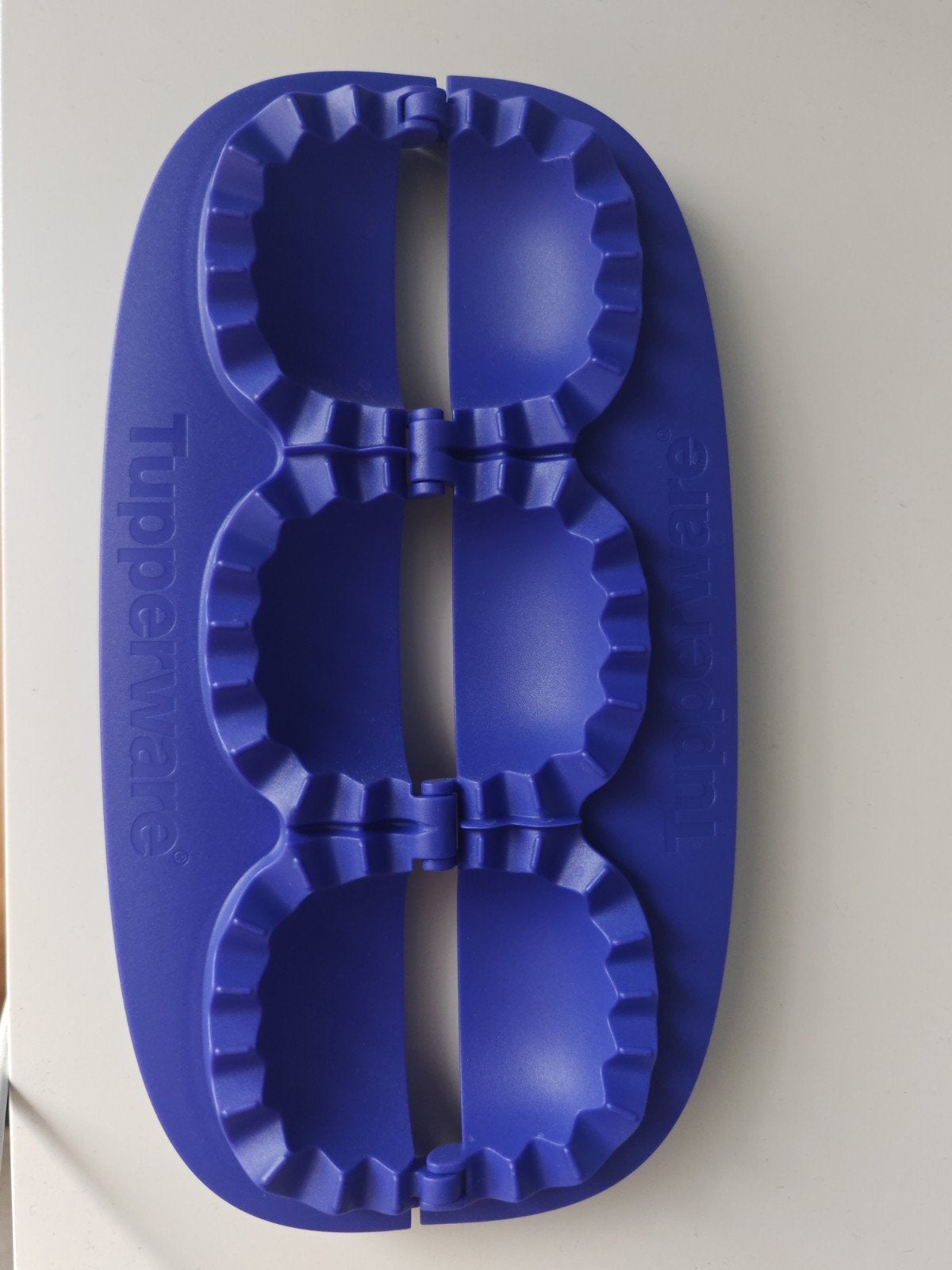 Tupperware Ravioli Maker / Empanada Maker, Huis en Inrichting, Keuken | Tupperware, Blauw, Overige typen, Ophalen of Verzenden