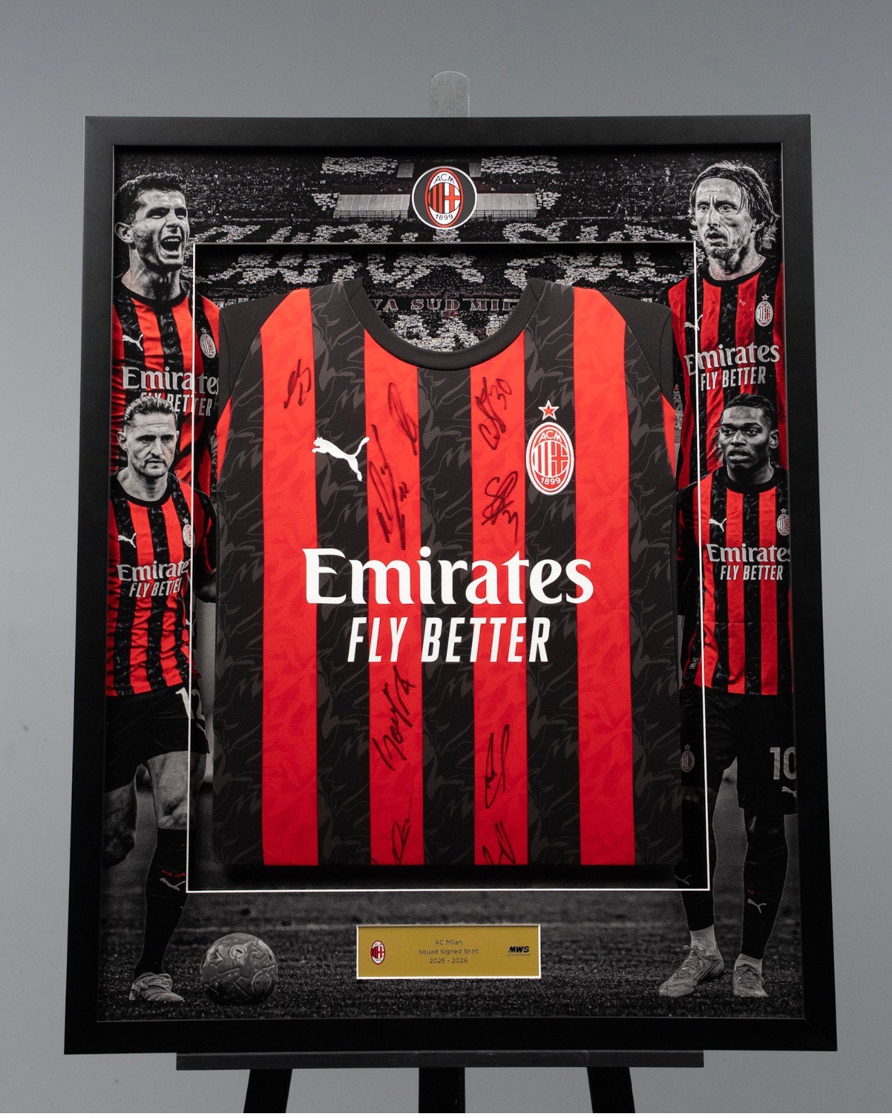 AC Milan Volledig Gesigneerd Shirt 2025/2026 Ingelijst, Verzamelen, Sportartikelen en Voetbal, Ophalen of Verzenden, Nieuw, Buitenlandse clubs