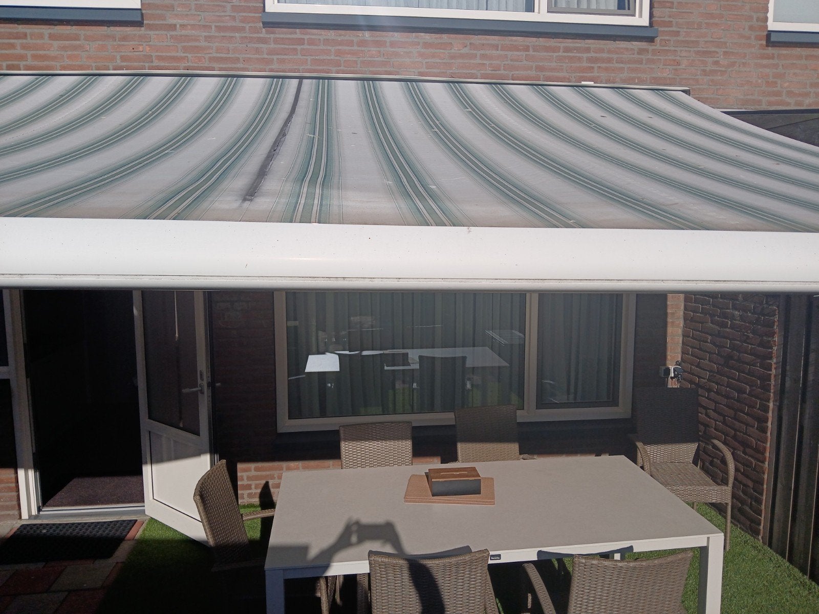 ELEKTRISCHE ZONNESCHERM +/- 4,5 bij 3,5 m uitval, Tuin en Terras, Zonneschermen, 150 tot 300 cm, Ophalen, Gebruikt, Knikarmscherm