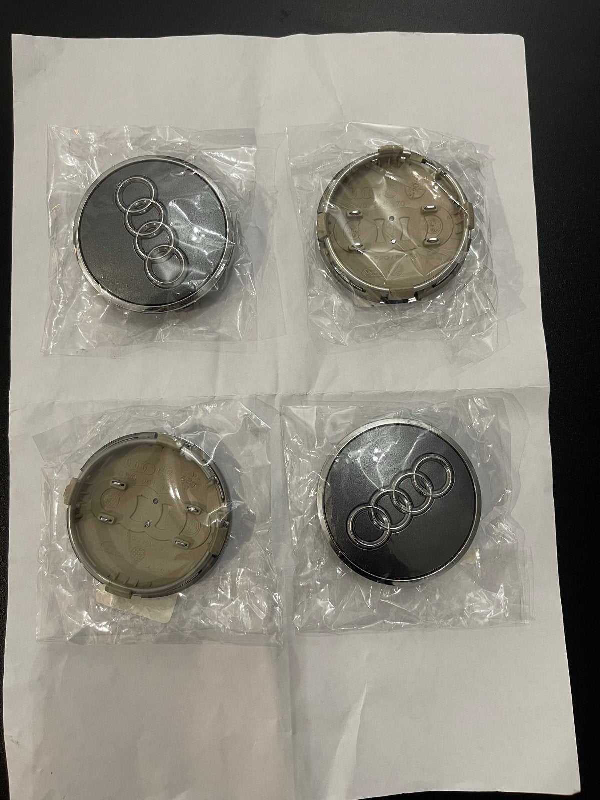 Originele Audi Naafdoppen Grijs Chrome (Set van 4), Auto-onderdelen, Ophalen of Verzenden, Nieuw, Audi