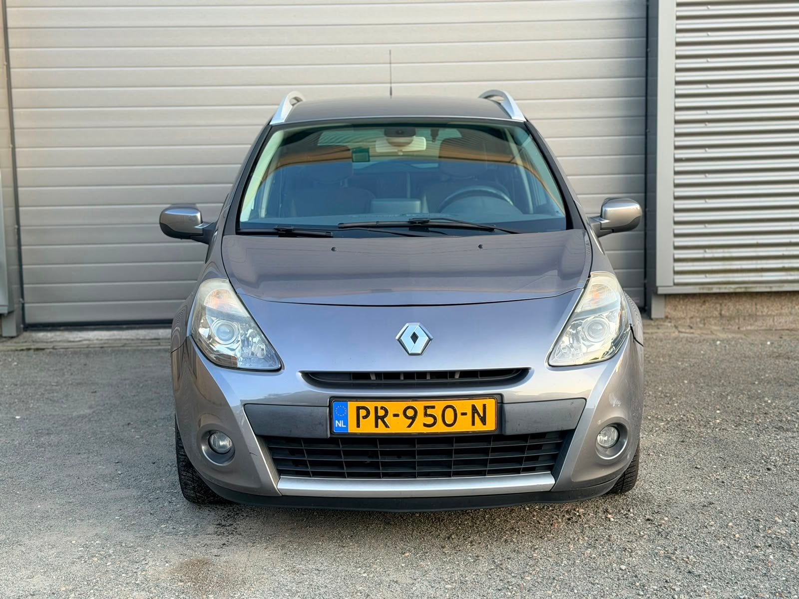 Renault Clio Estate 1.6-16V Night & Day Automaat, Auto's, Euro 5, 535 kg, Gebruikt, 4 cilinders