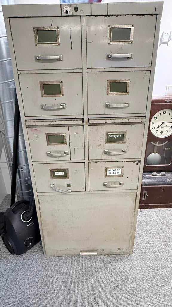 Vintage metalen archiefkast, Ophalen, Gebruikt, 100 tot 150 cm, Meerdere deuren