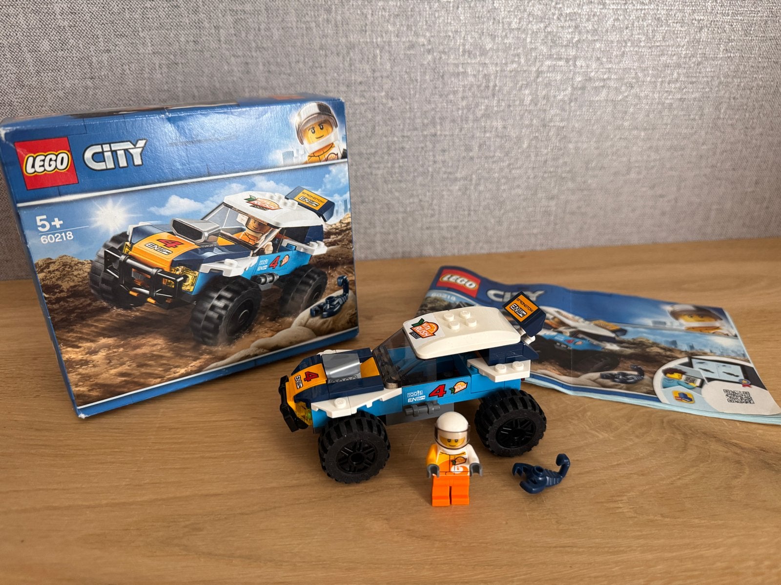 LEGO City 60218 Woestijnrallywagen met minifiguur, Ophalen, Zo goed als nieuw, Inclusief instructies