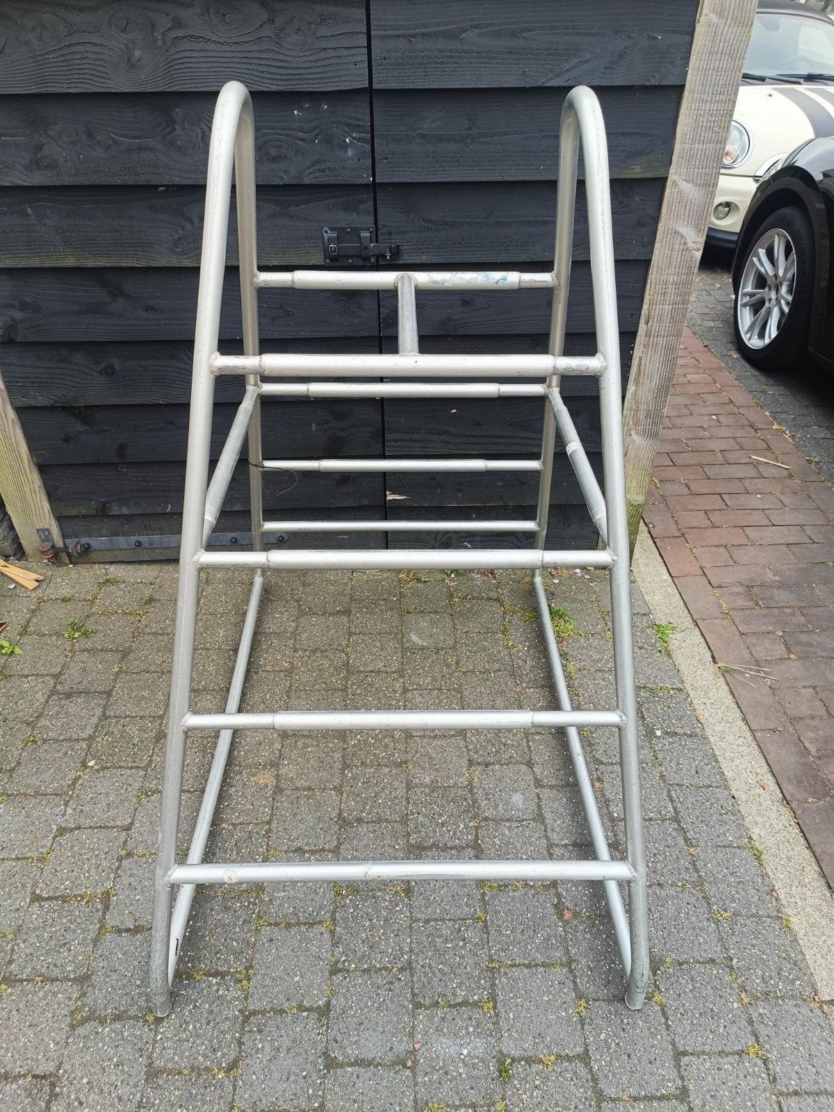 Metalen klimrek 2x geschikt voor binnen en buiten., Ophalen, Gebruikt