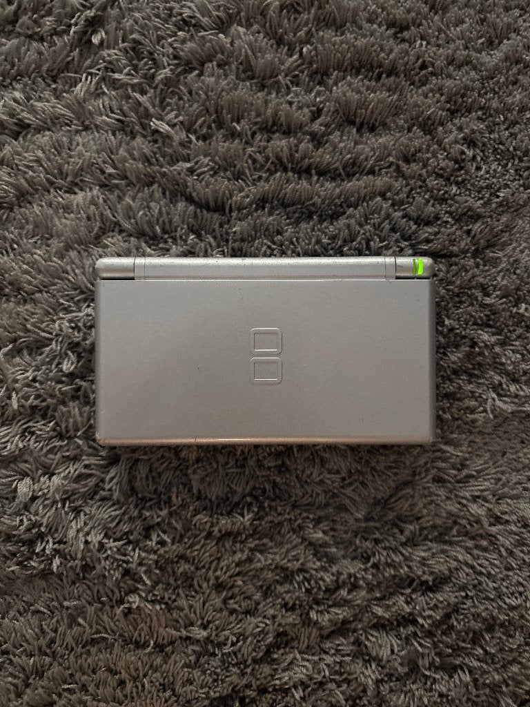 Nintendo DS Lite met M3 kaart, Spelcomputers en Games, Spelcomputers | Nintendo DS, Ophalen, Zilver, DS Lite, Gebruikt