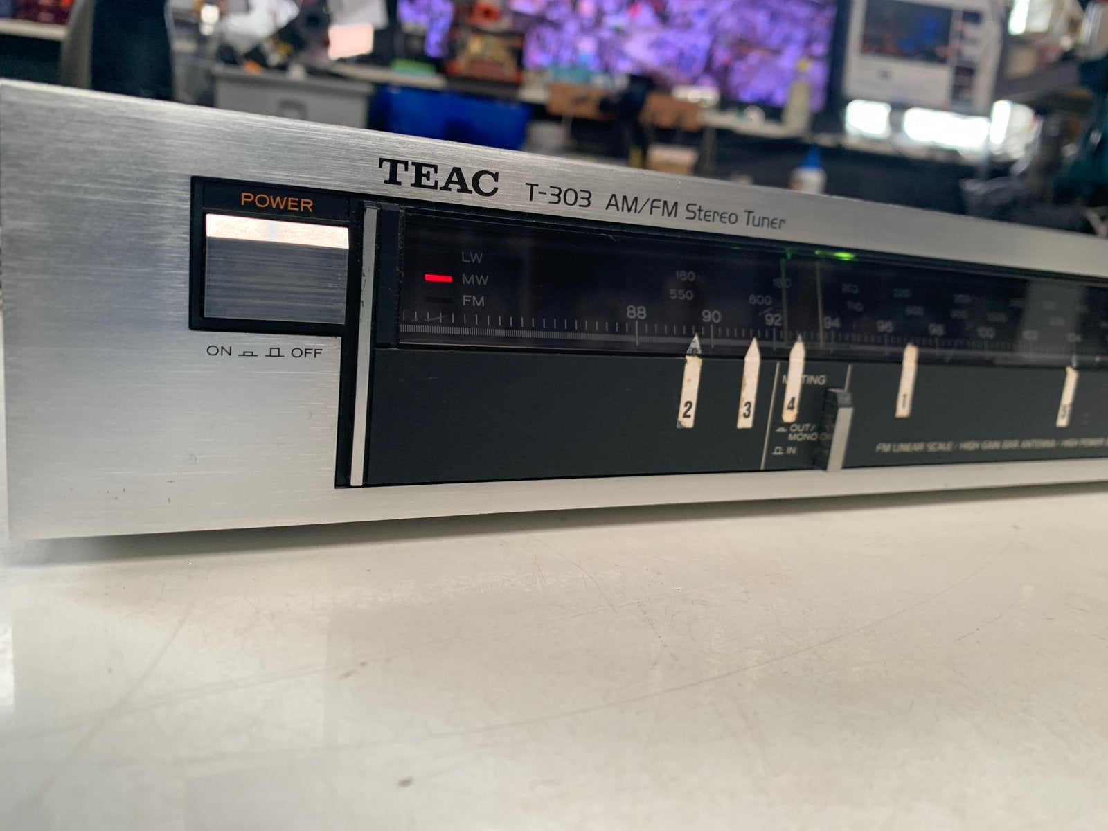 TEAC T-303 AM/FM Stereo Tuner - Vintage Audio, 1947KT, Gebruikt, Kringloopafrika@gmail.com, Analoog