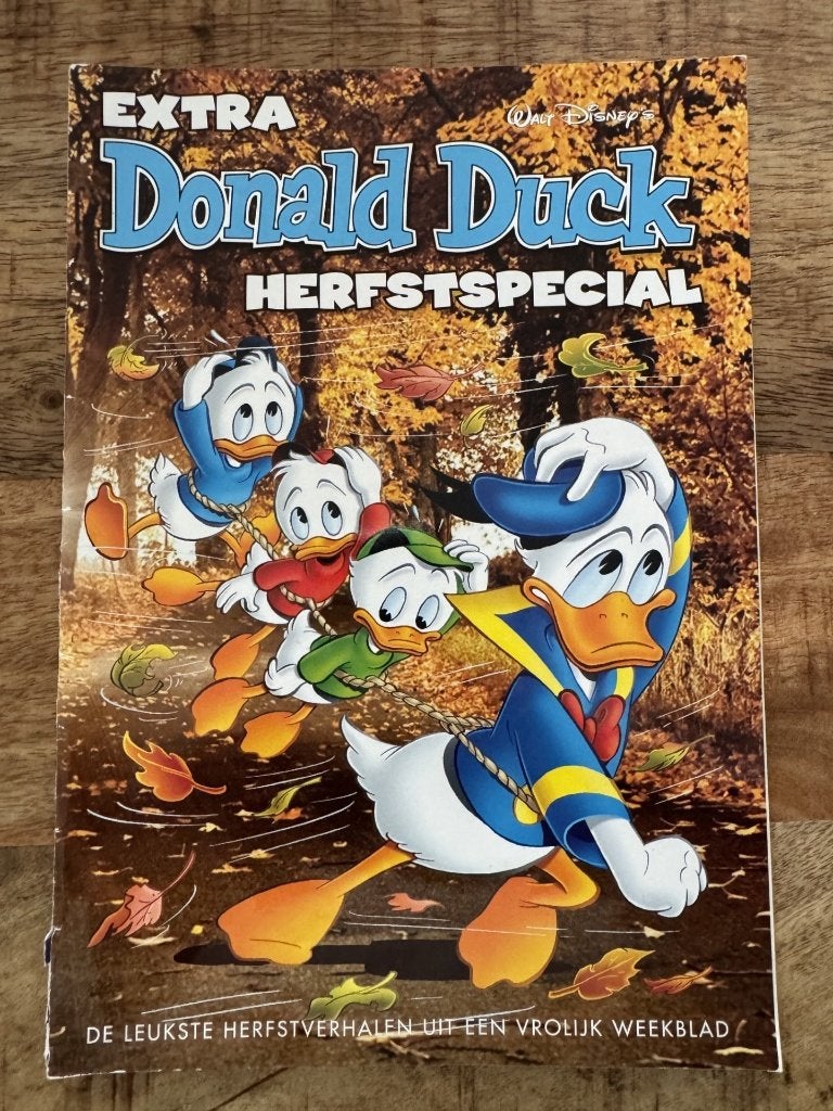 Donald Duck Extra 2011 (gesorteerd per jaar), Meerdere stripboeken, Ophalen of Verzenden, Zo goed als nieuw