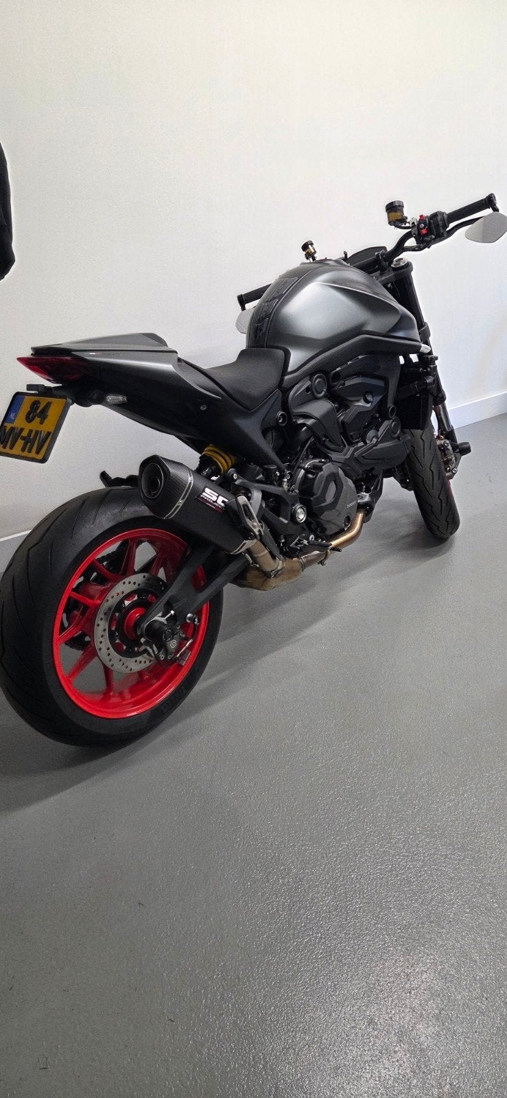 Ducati Monster 937 - Zo goed als nieuw!, 2 cilinders, Occasion, Motorrijbewijs A, Particulier
