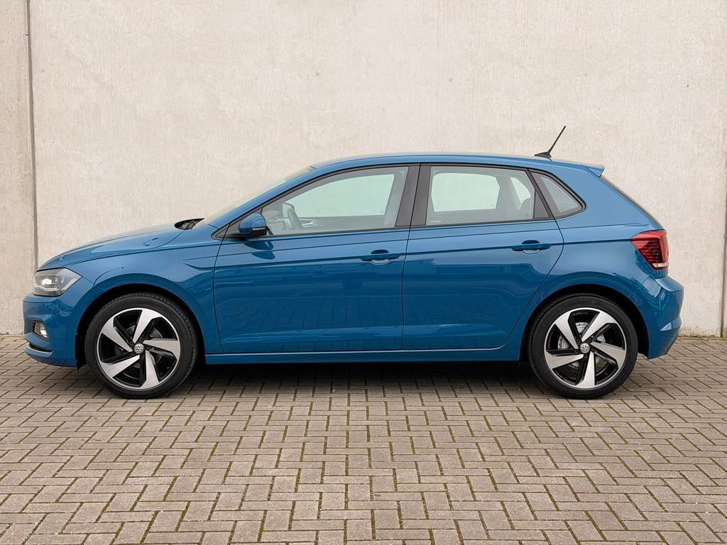 Volkswagen Polo 1.0 TSI Virtual 17'' LED ACC Camera CarPlay, Voorwielaandrijving, Gebruikt, Blauw, Leder en Stof