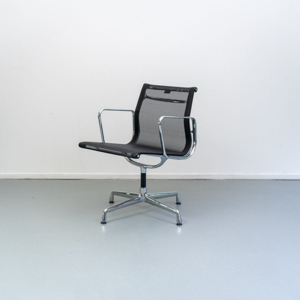 Vitra Eames EA 108 Stoel Zwart Stof - Chroom, Niet ingevuld, Zo goed als nieuw, Niet ingevuld, Niet ingevuld
