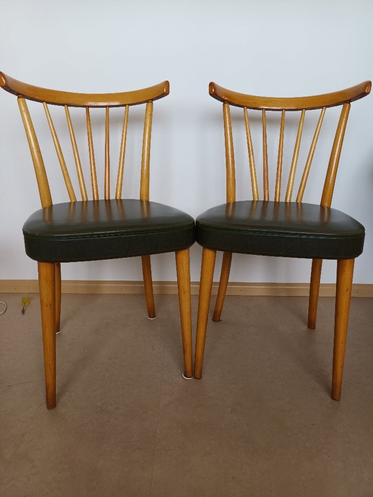 Twee vintage spijlenstoelen, Ophalen