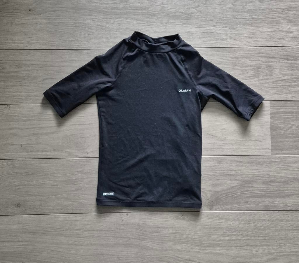Decathlon uv shirt uv-shirt zwart 131-140cm 8-9 jaar zgan, Jongen of Meisje, Ophalen of Verzenden, Zo goed als nieuw, Zwem-accessoire