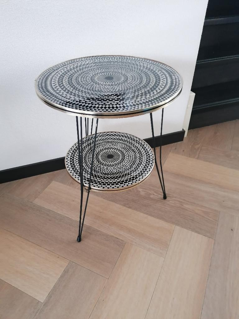 retro vintage bijzet tafel met hairpin poten en twee lagen, Ophalen, Huis en Inrichting