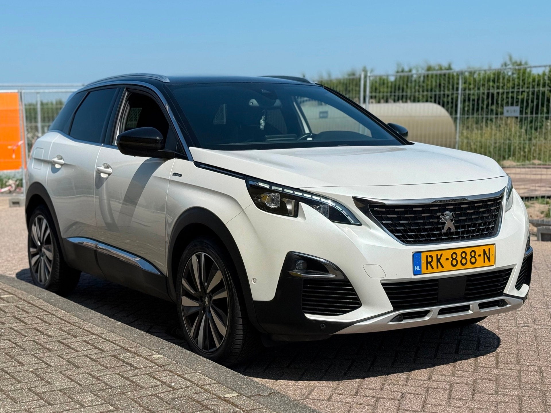 Peugeot 3008 1.2 PureTech GT Line Bj 2018 Xenon Led Navi Pdc, Auto's, Gebruikt, Euro 6, 1199 cc, Leder en Stof