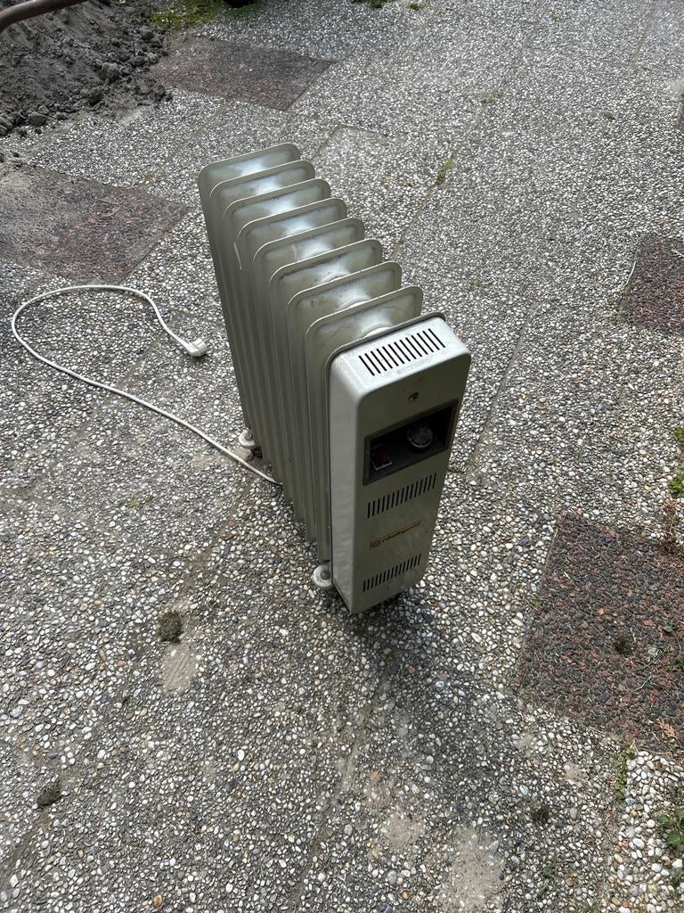 Rheingold Oliegevulde Radiator - Elektrische Kachel, Kachel, Ophalen of Verzenden, Zo goed als nieuw, 60 tot 150 cm
