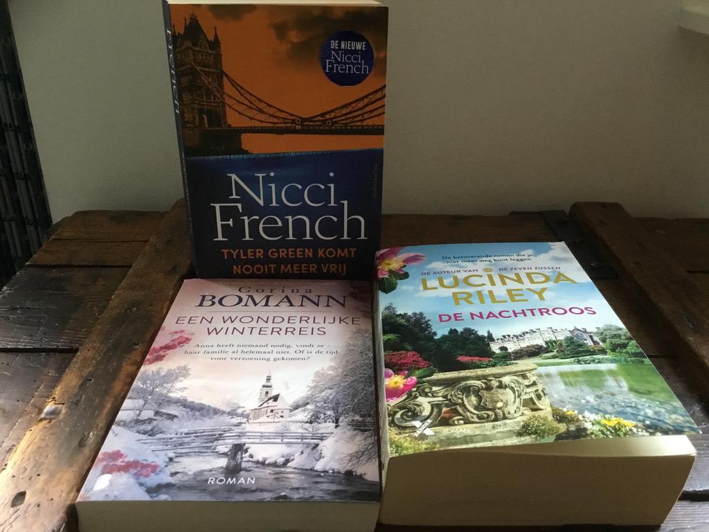 Nicci French, Lucinda Riley, Corina Bomann., Boeken, Romans, Ophalen of Verzenden, Zo goed als nieuw