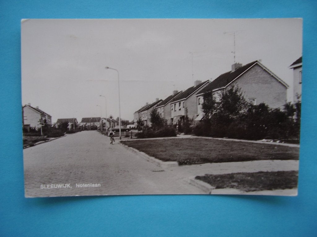 Sleeuwijk,   Notenlaan, Verzenden, Voor 1920, Noord-Brabant