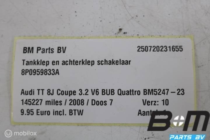 Tankklep en achterklep schakelaar Audi TT Coupe 8P0959833A, Gebruikt