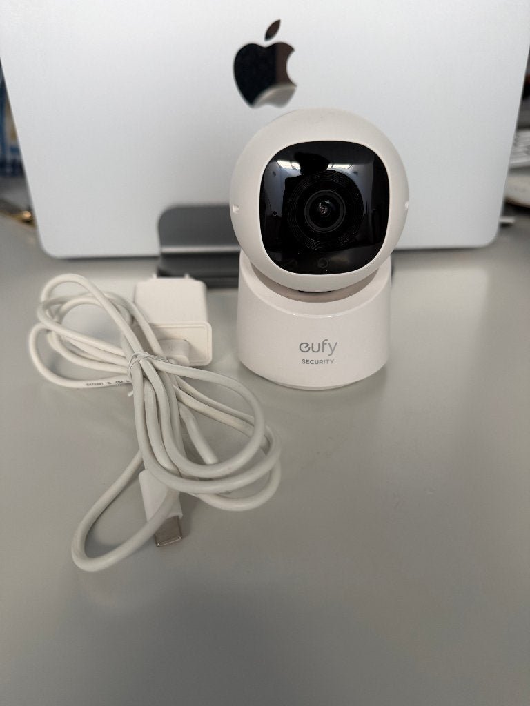 Eufy indoor Cam, Audio, Tv en Foto, Videobewaking, Ophalen of Verzenden, Gebruikt, Binnencamera